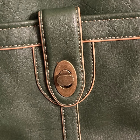 B.O.C. BORN CONCEPTS - EUC Shoulder purse/7 pocket bag/Olive Green - Picture 11 of 12